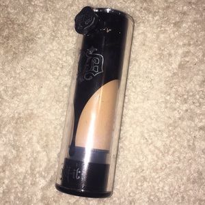kat von d lock it foundation